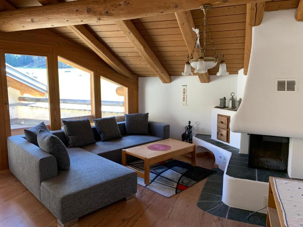 Ferienwohnung Jalet Tschierv Exterior foto